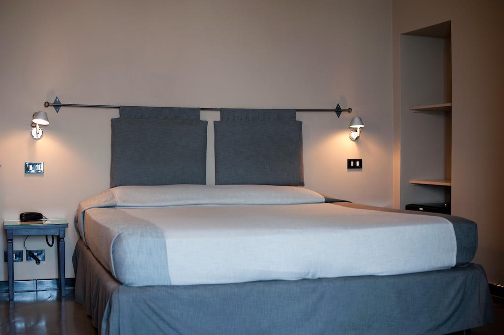 Hotel Italia 4*
